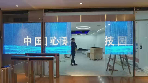 透過型　フィルム LEDビジョン